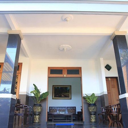 Puri Kusuma Guest House Tabanan  Ngoại thất bức ảnh