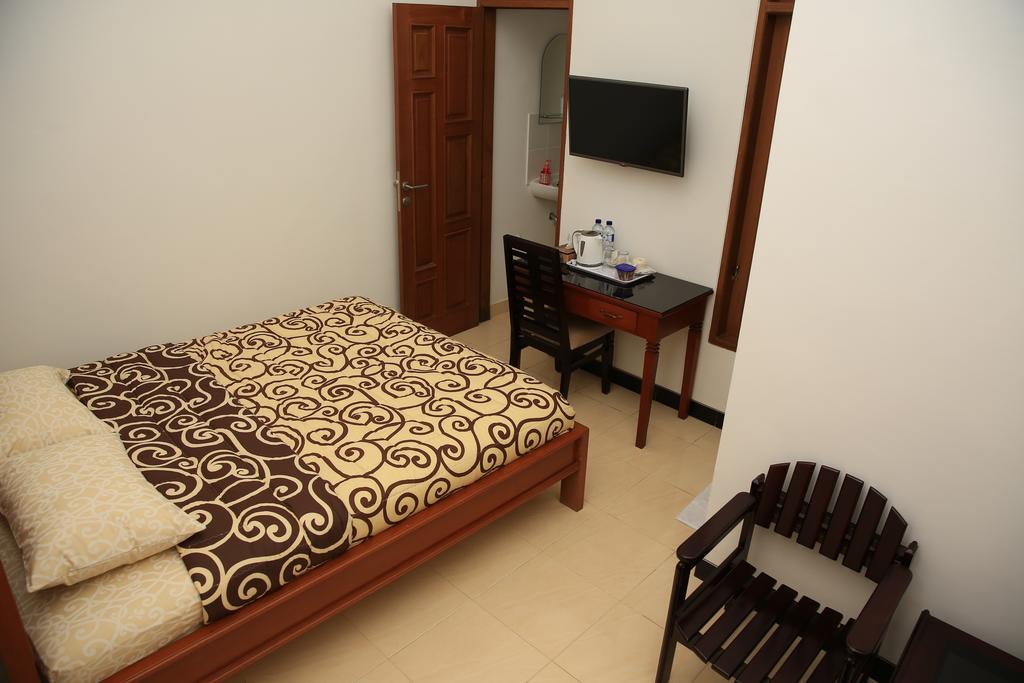 Puri Kusuma Guest House Tabanan  Phòng bức ảnh