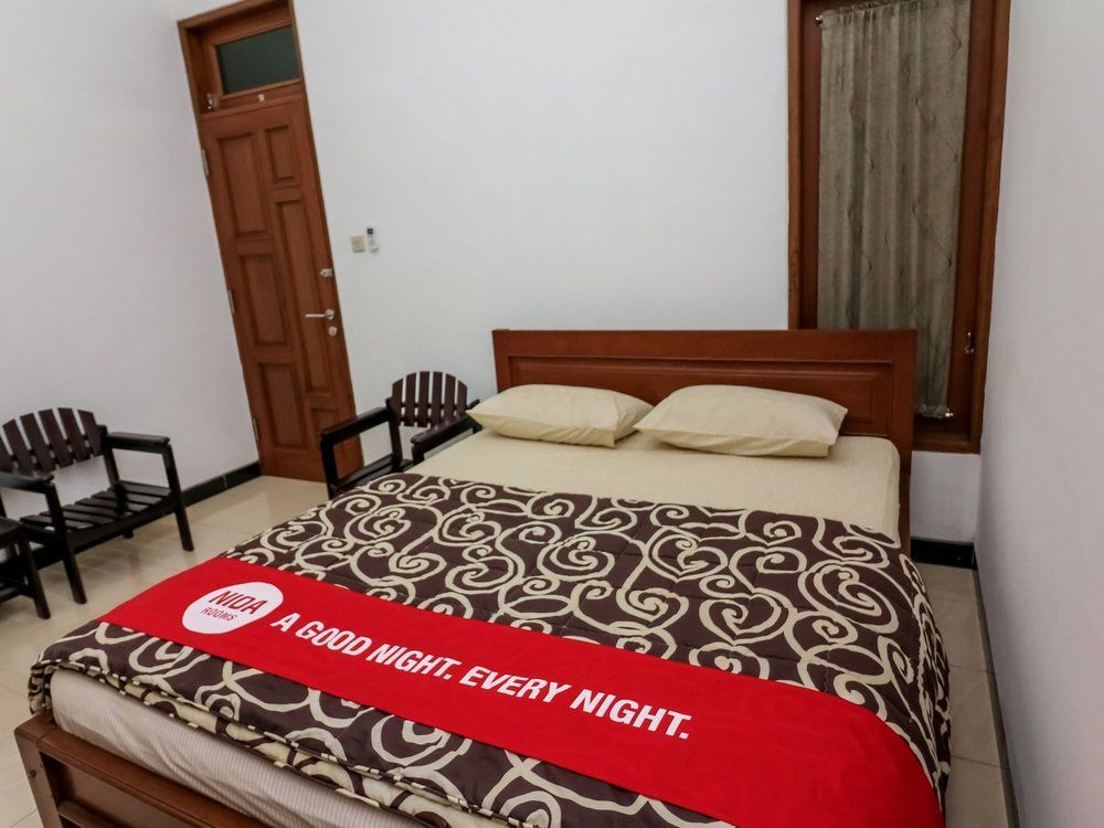 Puri Kusuma Guest House Tabanan  Ngoại thất bức ảnh