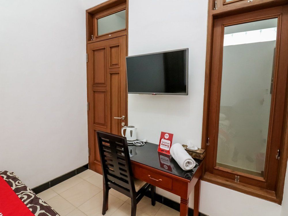 Puri Kusuma Guest House Tabanan  Ngoại thất bức ảnh